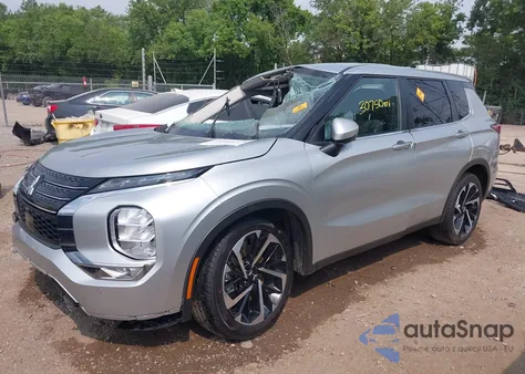 2024 Mitsubishi Outlander Se/Black Edition из США, поврежденный, VIN JA4J3VA81RZ049689